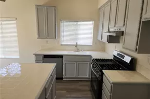 2806 W La Morada Dr, Rialto, CA 92377 - Photo 21