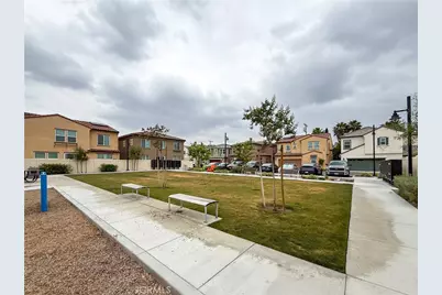 2129 Yukon, Pomona, CA 91766 - Photo 45