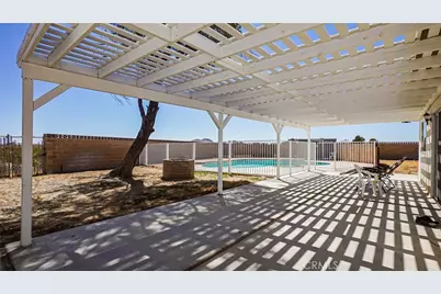 21404 Baldwin, California City, CA 93505 - Photo 37