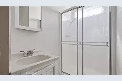 21404 Baldwin, California City, CA 93505 - Photo 17