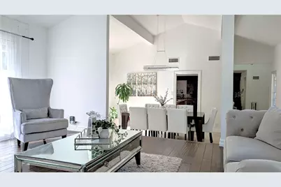 20224 Chapter, Woodland Hills, CA 91364 - Photo 7