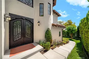 100 Country Club Dr, Burbank, CA 91501 - Photo 5