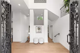 100 Country Club Dr, Burbank, CA 91501 - Photo 9