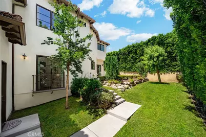 100 Country Club Drive, Burbank, CA 91501 - Photo 53