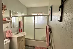 7065 Buchanan, San Bernardino, CA 92404 - Photo 9