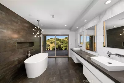 2637 N Mountain Avenue, Claremont, CA 91711 - Photo 29