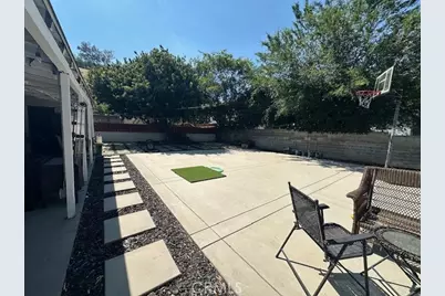 734 Lee, San Bernardino, CA 92405 - Photo 19