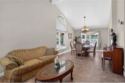 2081 Country Hills Lane, Riverside, CA 92503 - Photo 7