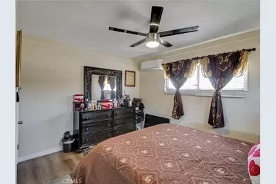 12205 S Halldale, Los Angeles, CA 90047 - Photo 19
