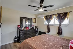12205 S Halldale, Los Angeles, CA 90047 - Photo 19
