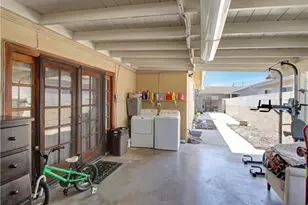 12205 S Halldale, Los Angeles, CA 90047 - Photo 25