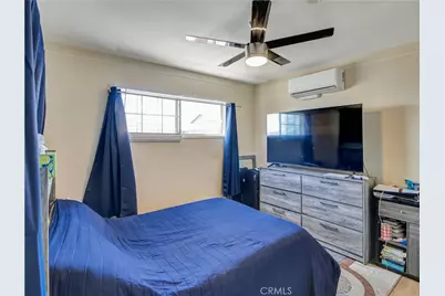 12205 S Halldale, Los Angeles, CA 90047 - Photo 21
