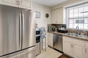 12205 S Halldale, Los Angeles, CA 90047 - Photo 11