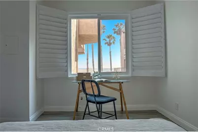2000 Pacific Coast Highway #203, Huntington Beach, CA 92648 - Photo 3