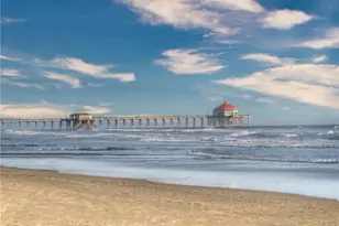 2000 Pacific Coast Hwy, Huntington Beach, CA 92648 - Photo 19