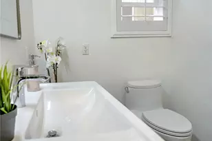 2000 Pacific Coast Hwy, Huntington Beach, CA 92648 - Photo 13
