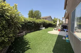 27925 Periwinkle Ln, Valencia, CA 91354 - Photo 19