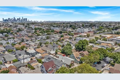 201 W 49th, Los Angeles, CA 90037 - Photo 37