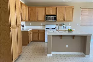 11794 Forest Park, Victorville, CA 92392 - Photo 7
