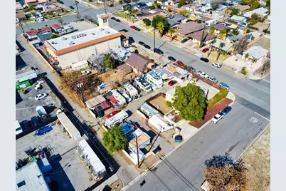 584 E H Street, Colton, CA 92324 - Photo 7