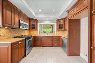 9522 Orange St, Rancho Cucamonga, CA 91737 - Photo 11
