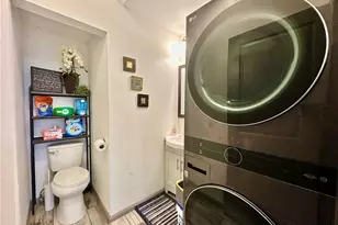 160 W 48th, Los Angeles, CA 90037 - Photo 29