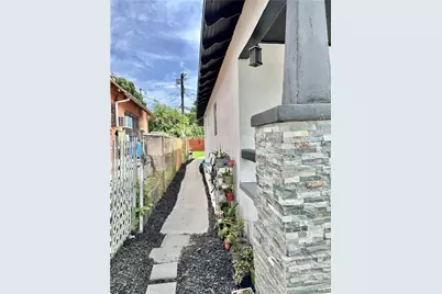 160 W 48th, Los Angeles, CA 90037 - Photo 5