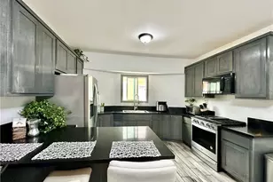 160 W 48th, Los Angeles, CA 90037 - Photo 13