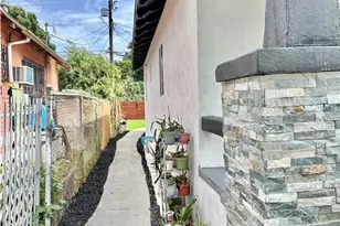 160 W 48th, Los Angeles, CA 90037 - Photo 7