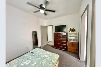 160 W 48th, Los Angeles, CA 90037 - Photo 25