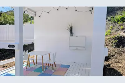 20224 Chapter, Woodland Hills, CA 91364 - Photo 29