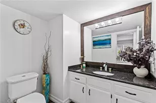 20224 Chapter, Woodland Hills, CA 91364 - Photo 15