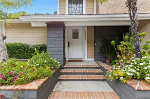 20224 Chapter, Woodland Hills, CA 91364 - Photo 3