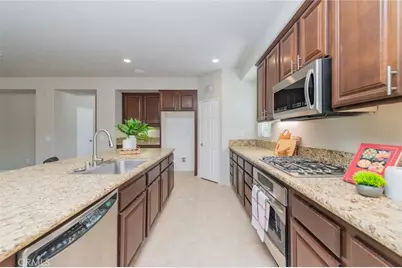 4402 Gallop Court, Hemet, CA 92545 - Photo 7