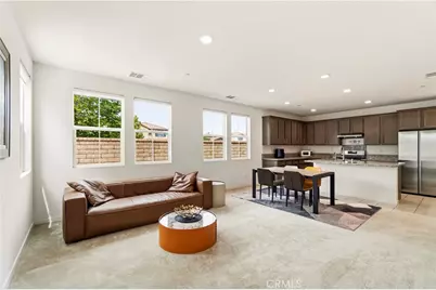 2902 S Halton Paseo, Ontario, CA 91761 - Photo 5