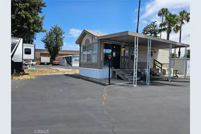 2750 W Acacia #M 20, Hemet, CA 92545 - Photo 3