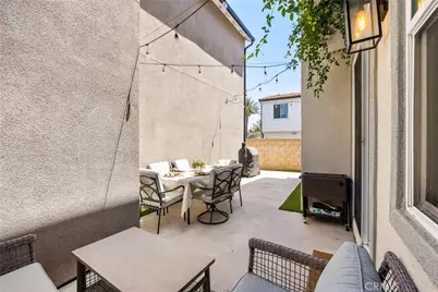 16064 Jamie Ln #7, Fontana, CA 92336 - Photo 13