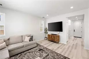16064 Jamie Ln, Fontana, CA 92336 - Photo 7