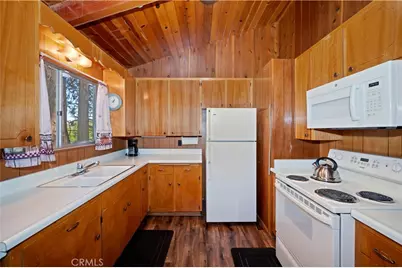 28976 Alder Terrace, Cedar Glen, CA 92321 - Photo 9