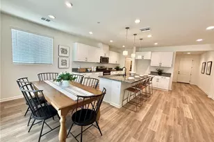 36288 Firelight Cir, Wildomar, CA 92595 - Photo 7