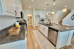 36288 Firelight Cir, Wildomar, CA 92595 - Photo 9