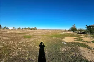 7027 Poppy Blvd, California City, CA 93505 - Photo 9