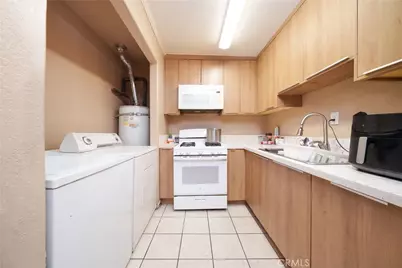 988 S Garey, Pomona, CA 91766 - Photo 23