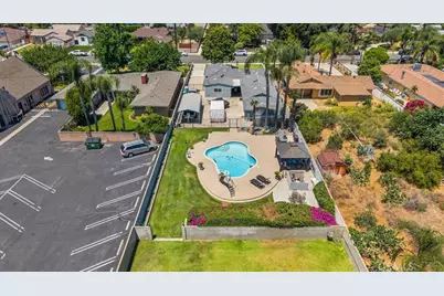 12745 Oaks, Chino, CA 91710 - Photo 37