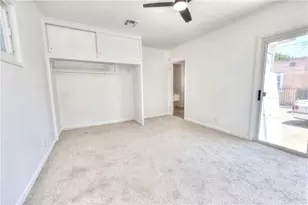 8725 S Gramercy Pl, Los Angeles, CA 90047 - Photo 23