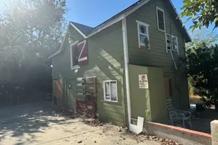850 E Columbia, Pomona, CA 91767 - Photo 29
