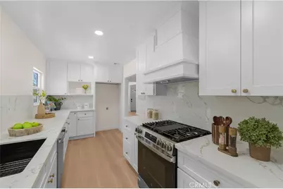 2759 S Barrington Avenue, Los Angeles, CA 90064 - Photo 11