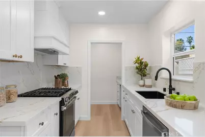 2759 S Barrington Avenue, Los Angeles, CA 90064 - Photo 9