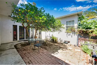 2759 S Barrington Avenue, Los Angeles, CA 90064 - Photo 17