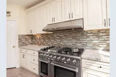 7505 Blue Mist Court, Fontana, CA 92336 - Photo 11